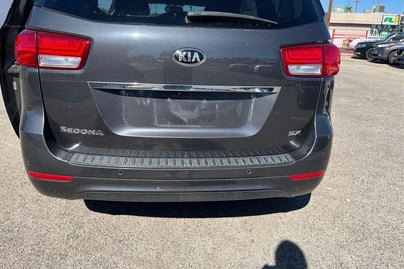 Kia Sedona  2015