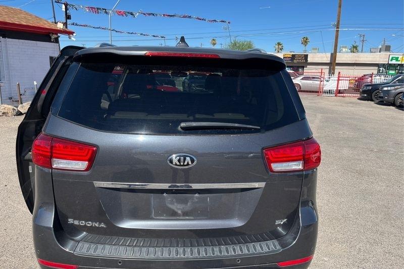 Kia Sedona  2015