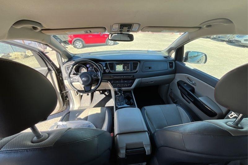 Kia Sedona  2015