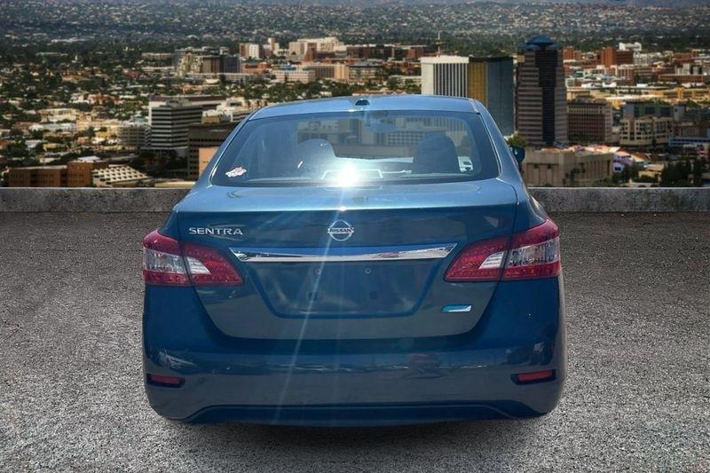 Nissan Sentra  2015