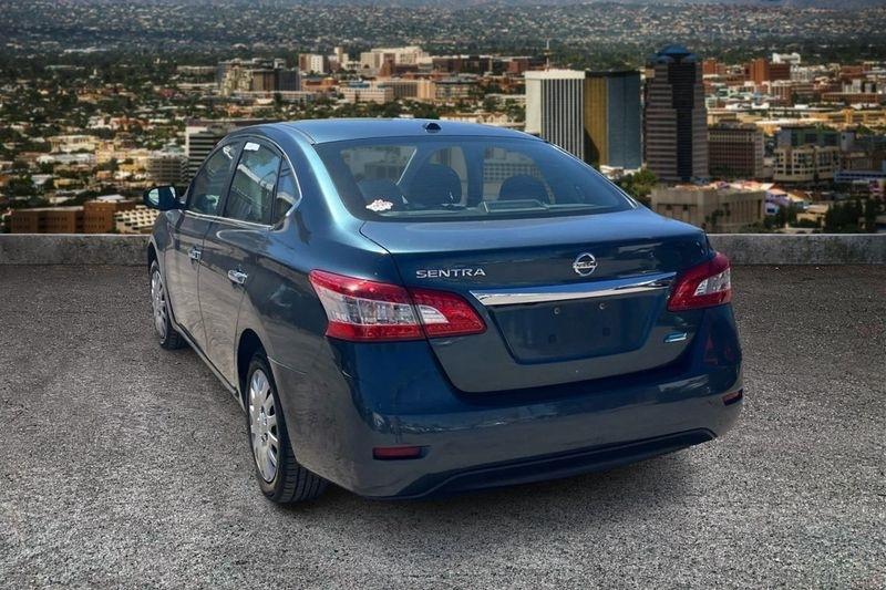 Nissan Sentra  2015