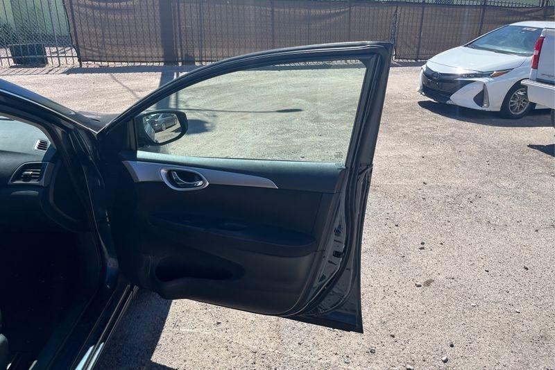 Nissan Sentra  2015