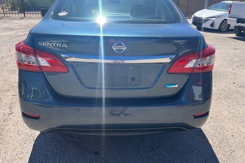 Nissan Sentra  2015