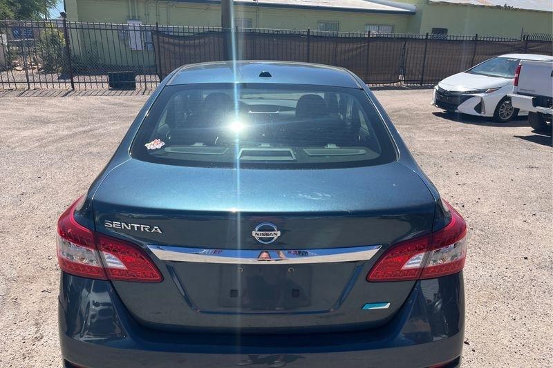 Nissan Sentra  2015