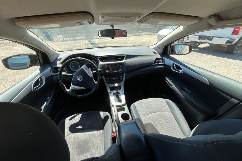 Nissan Sentra  2015