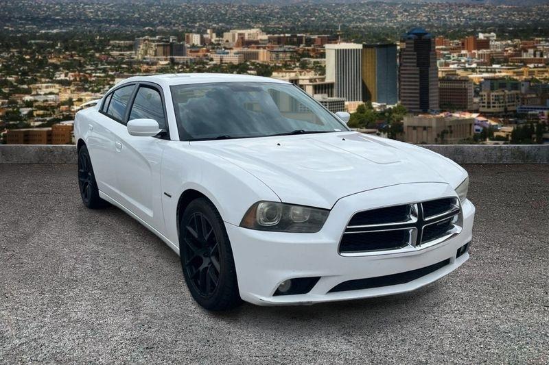 Dodge Charger  2011