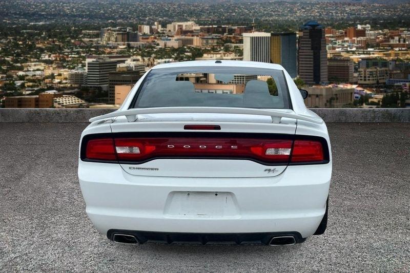 Dodge Charger  2011
