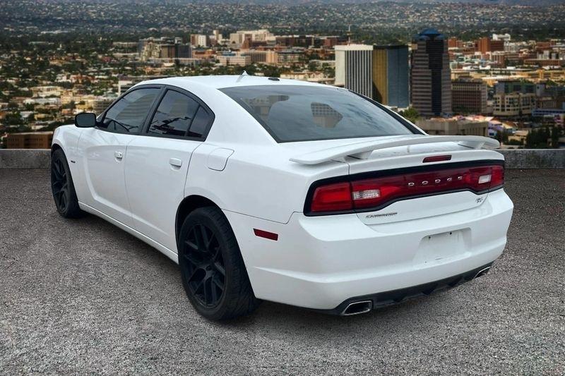 Dodge Charger  2011