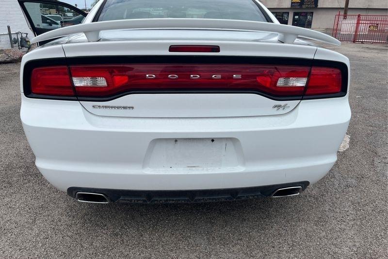 Dodge Charger  2011