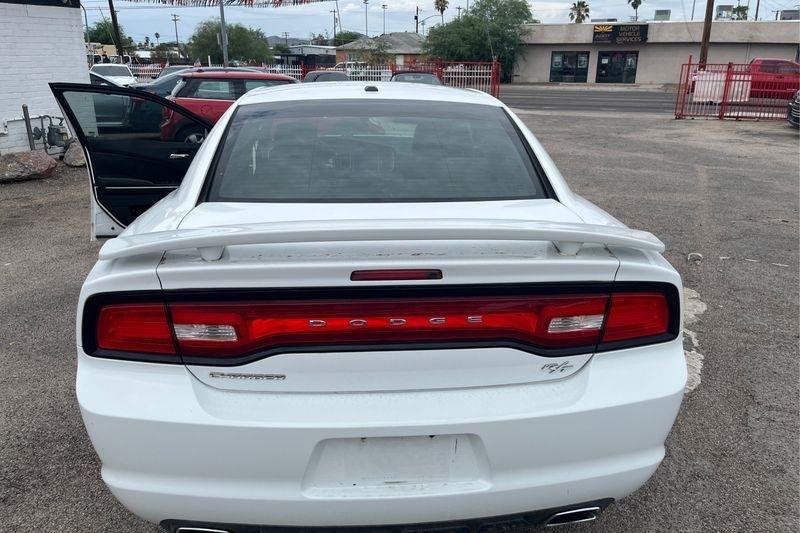 Dodge Charger  2011