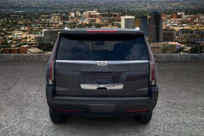 Cadillac Escalade  2016