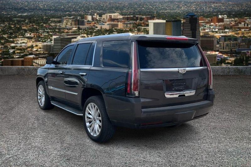 Cadillac Escalade  2016