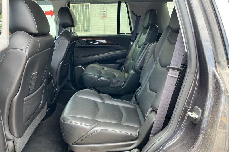 Cadillac Escalade  2016
