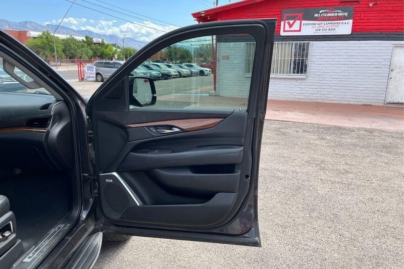 Cadillac Escalade  2016