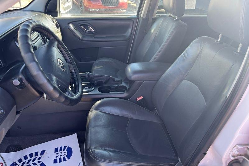 Mazda Tribute  2005