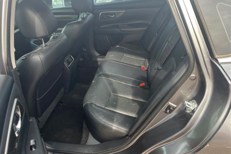 Nissan Altima  2015