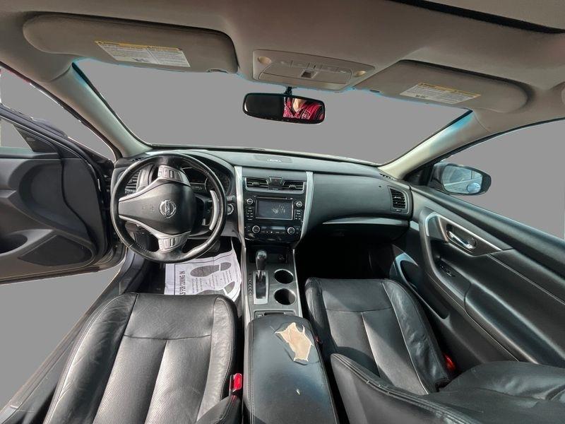 Nissan Altima  2015