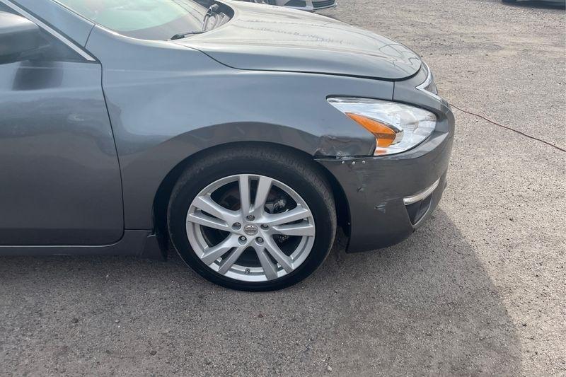 Nissan Altima  2015