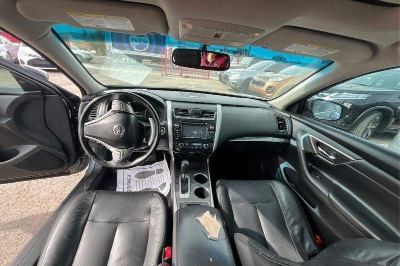 Nissan Altima  2015
