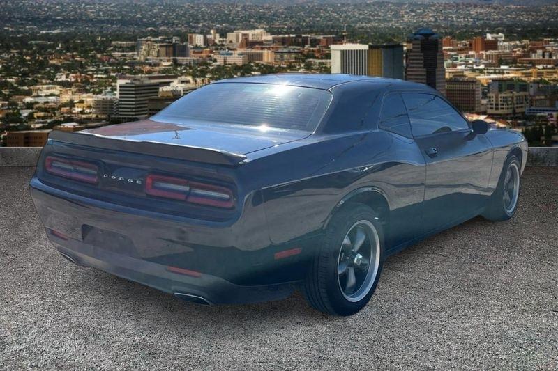 Dodge Challenger  2017