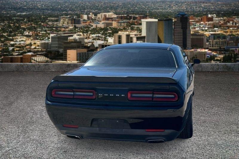 Dodge Challenger  2017