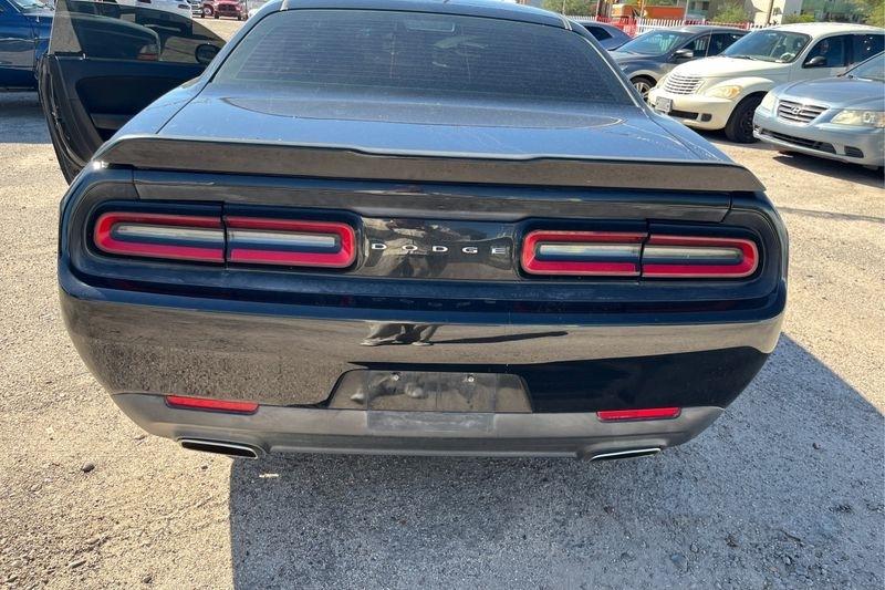 Dodge Challenger  2017