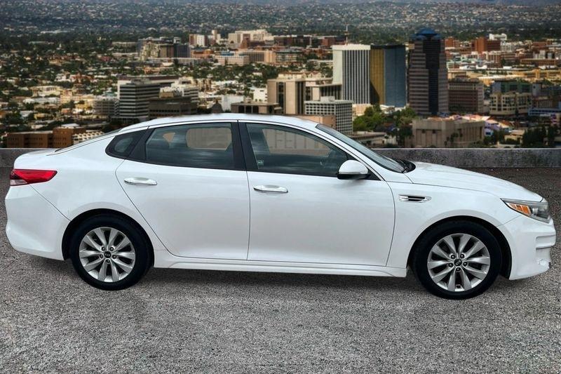 Kia Optima  2016