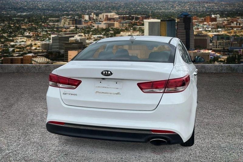 Kia Optima  2016