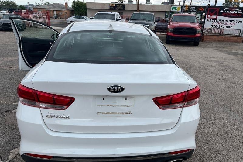 Kia Optima  2016