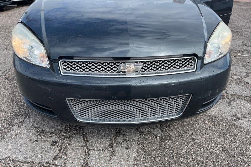 Chevrolet Impala Limited photo 19