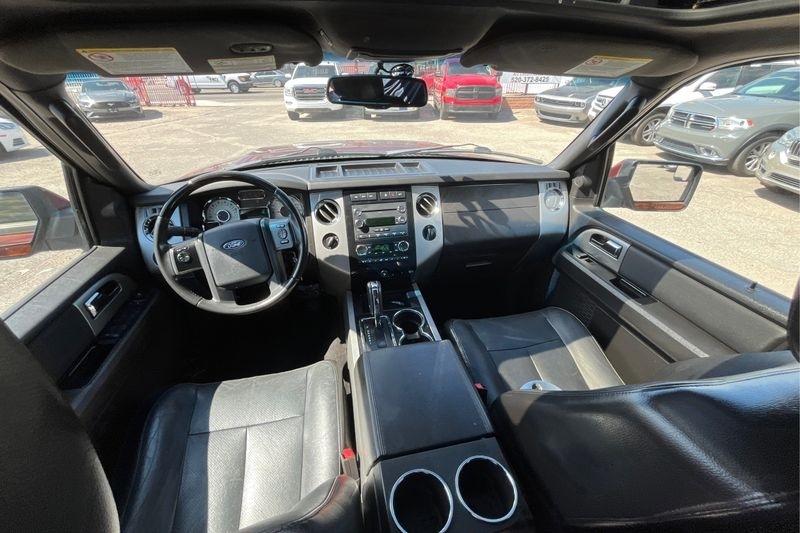 Ford Expedition photo 30