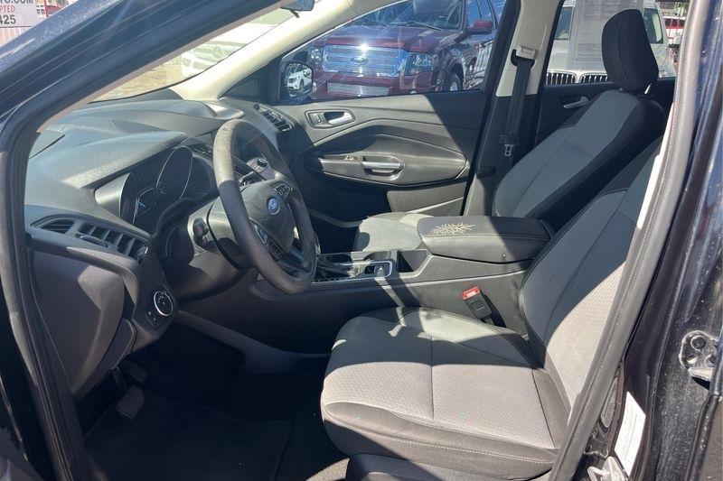 Ford Escape photo 9