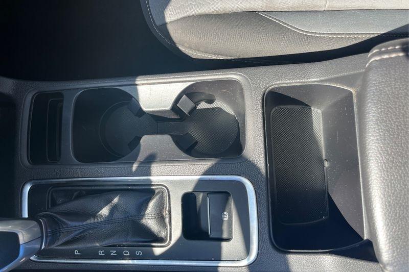 Ford Escape photo 15