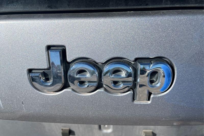 Jeep Cherokee photo 27