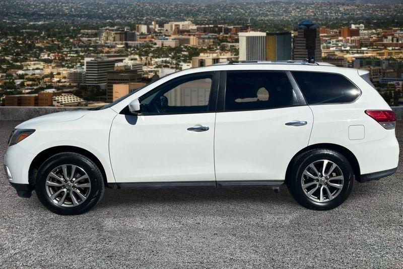 Nissan Pathfinder  2016
