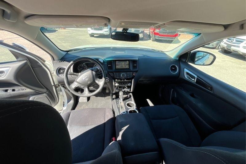Nissan Pathfinder  2016