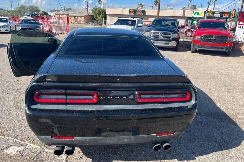 Dodge Challenger  2016