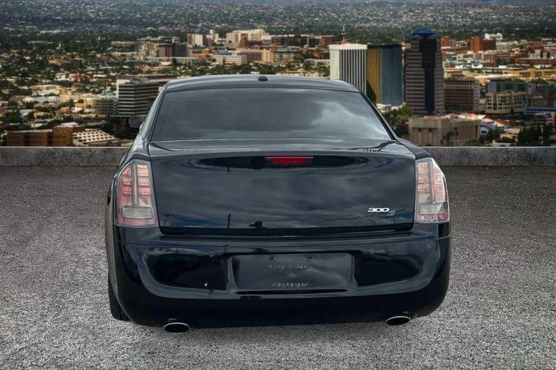 Chrysler 300 photo 5