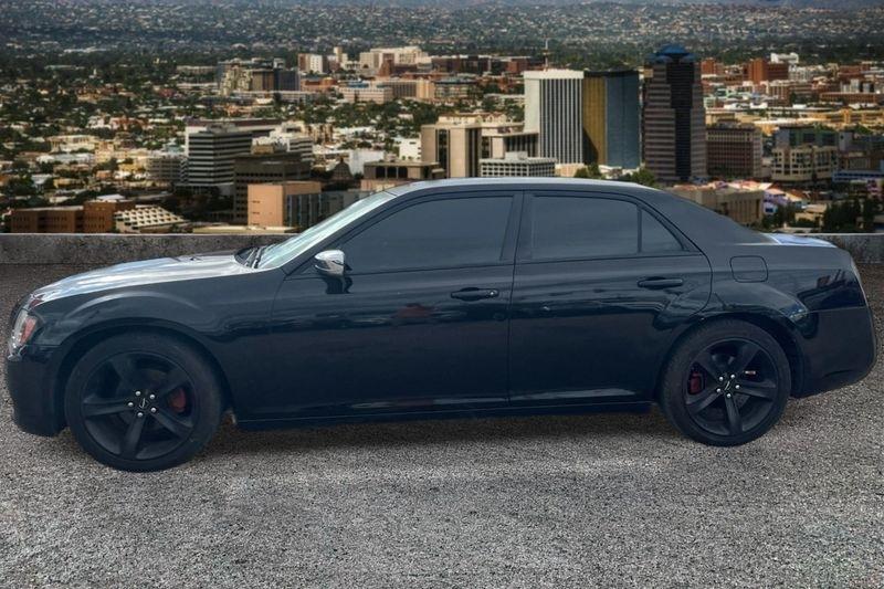 Chrysler 300 photo 7