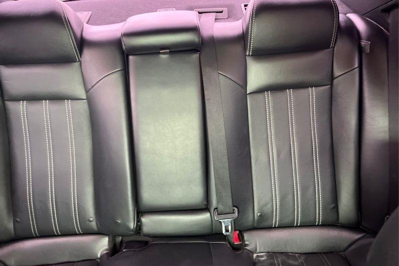 Chrysler 300 photo 14
