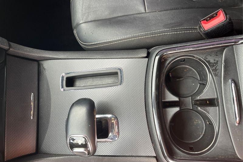 Chrysler 300 photo 15