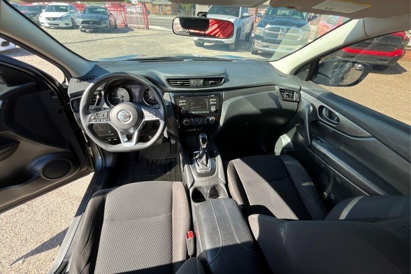 Nissan Rogue Sport  2018