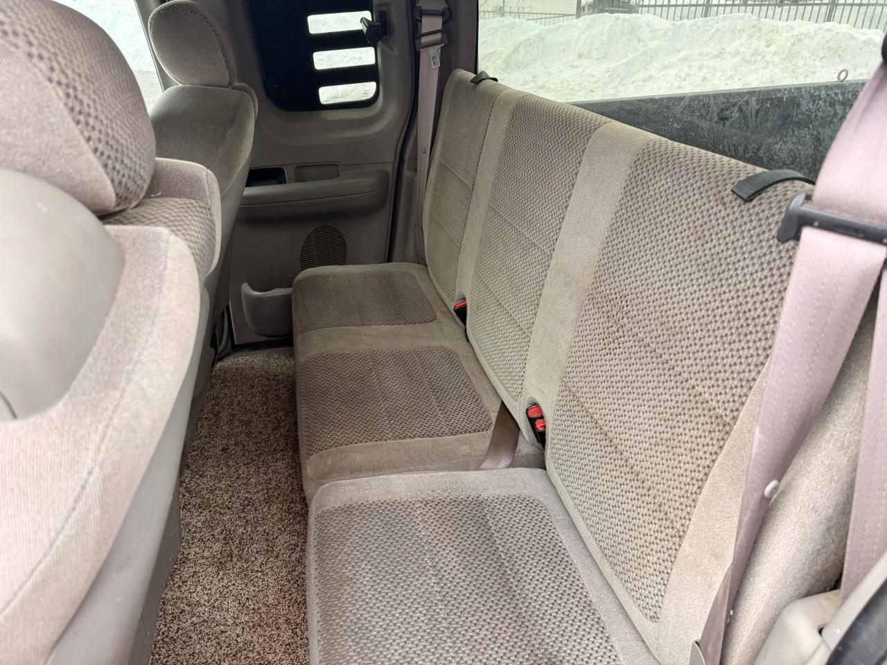 Ford F-150 XL SuperCab Short Bed 2WD 2002