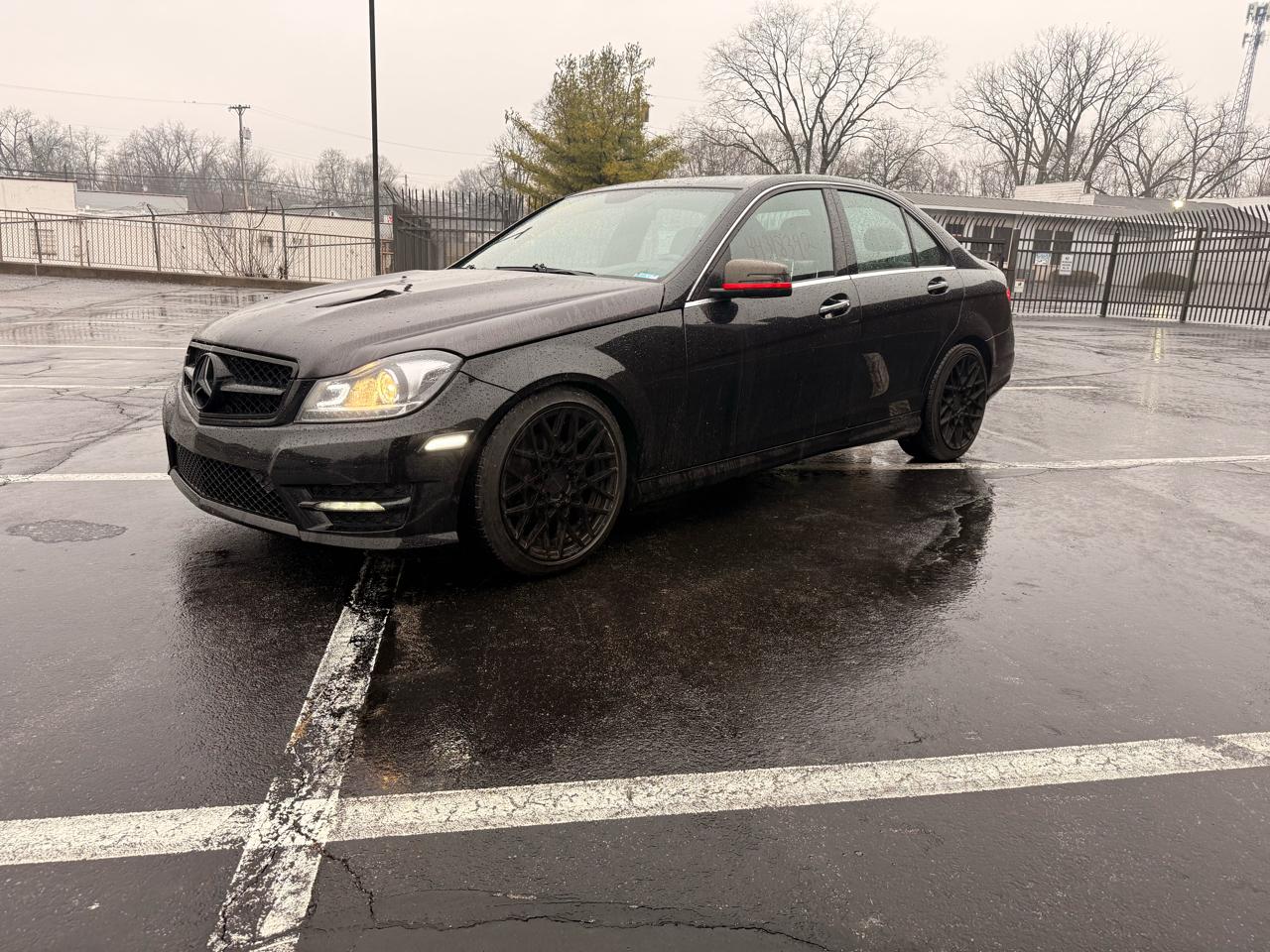 Mercedes-Benz C-Class C300 4MATIC Luxury Sedan 2012