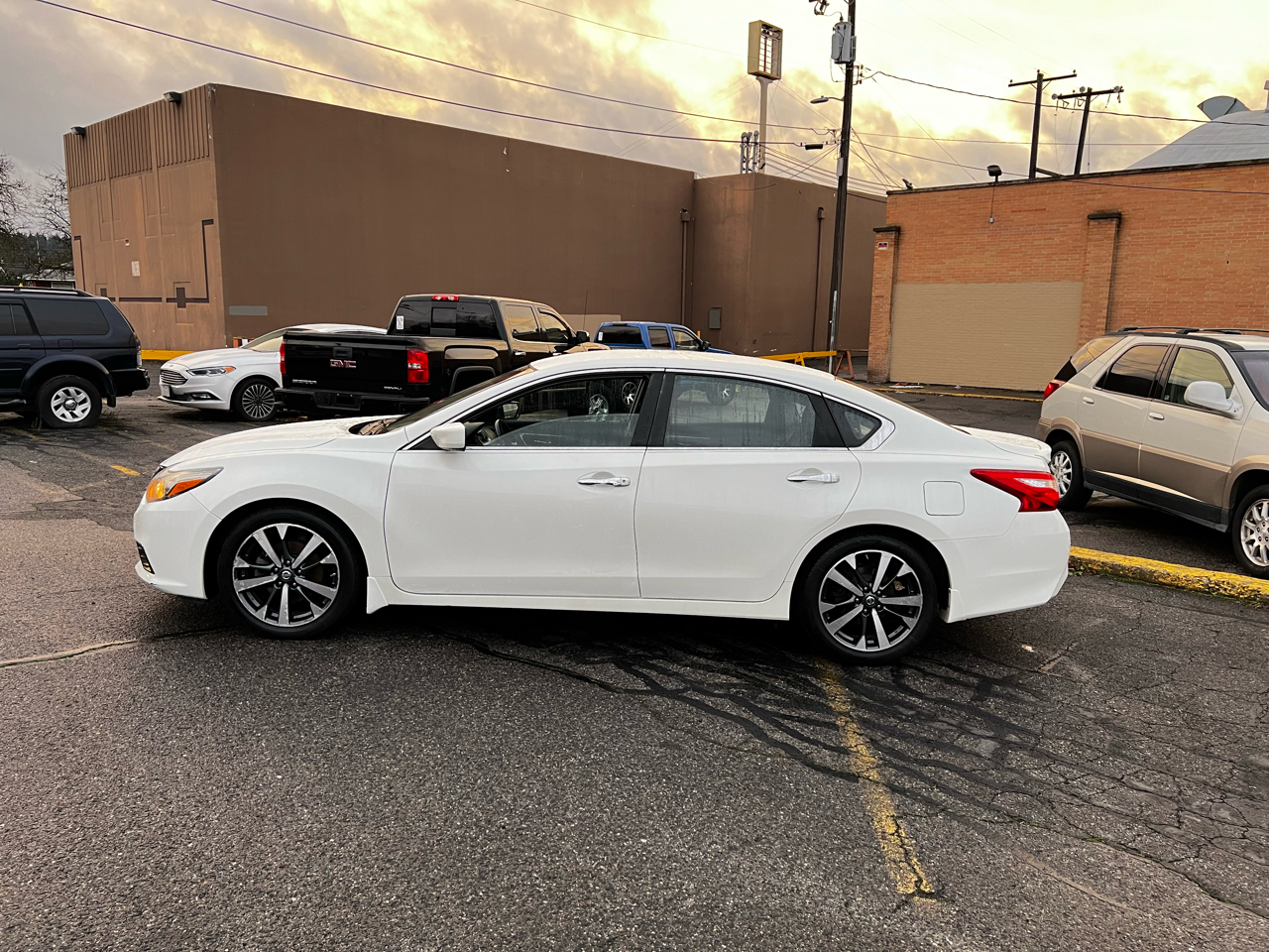 2016 Nissan Altima 2.5 SR