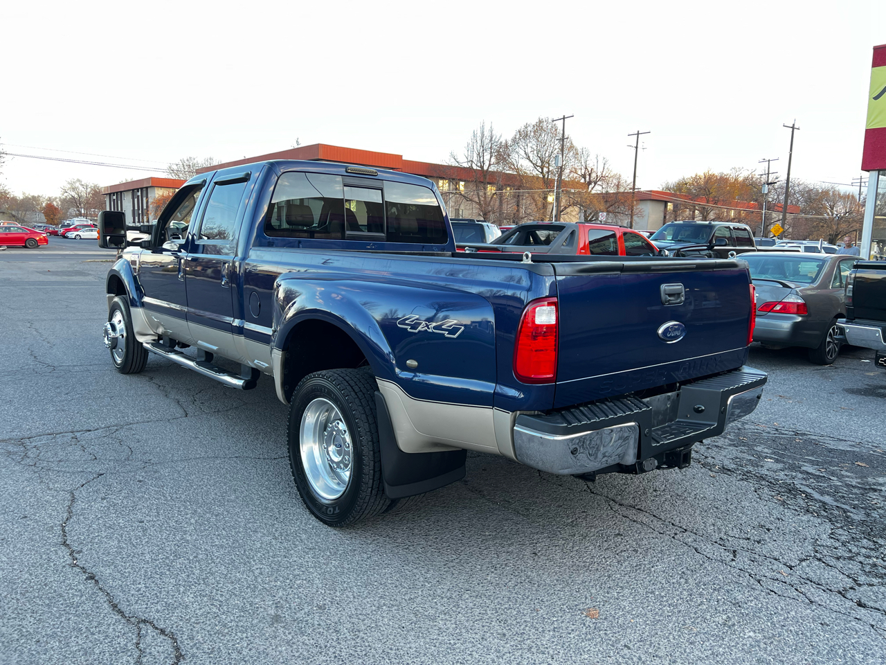 Ford F-450 SD Lariat Crew Cab 4WD DRW 2010