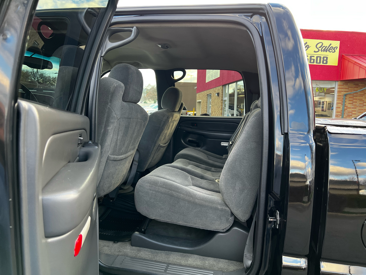 Chevrolet Silverado 2500HD LT Crew Cab Long Bed 4WD 2004