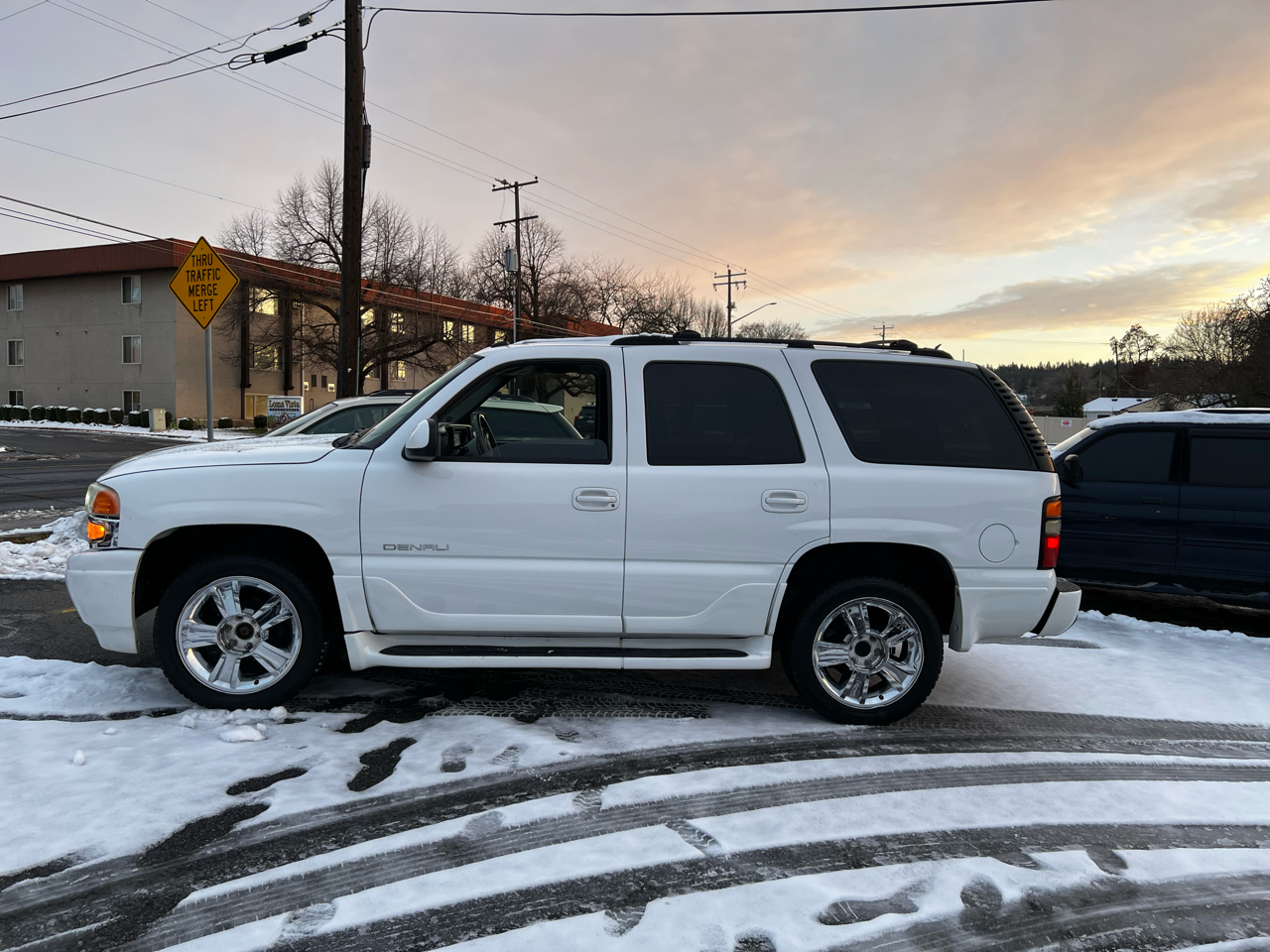 2004 GMC Yukon Denali's photo