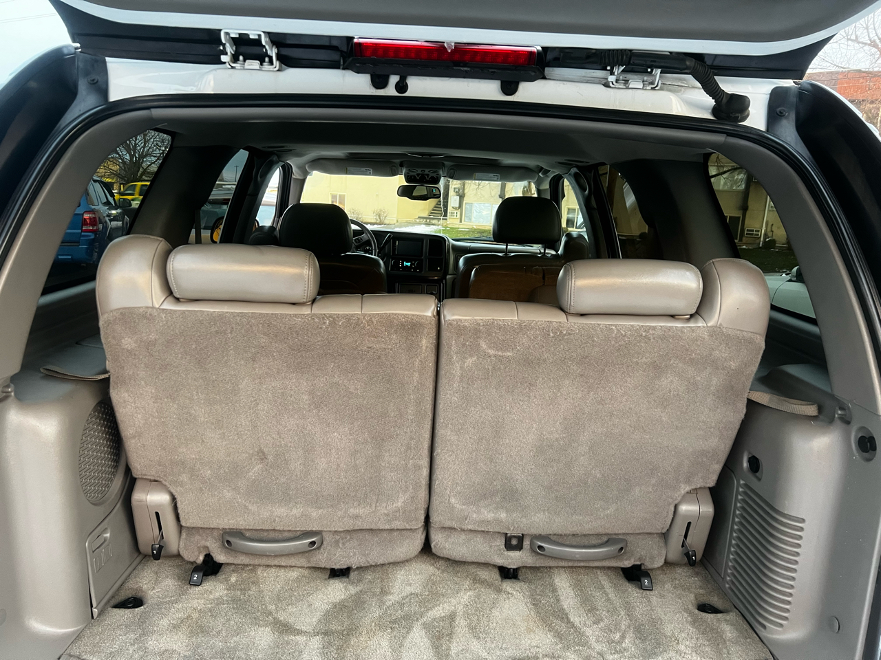 GMC Yukon Denali Base 2004