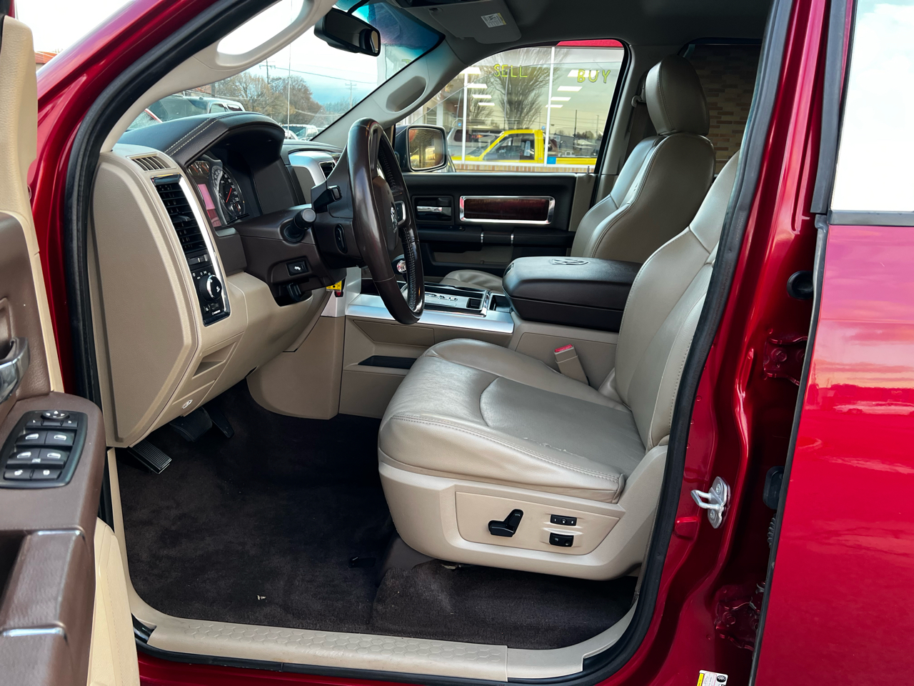 RAM 1500 Sport Crew Cab 4WD 2011